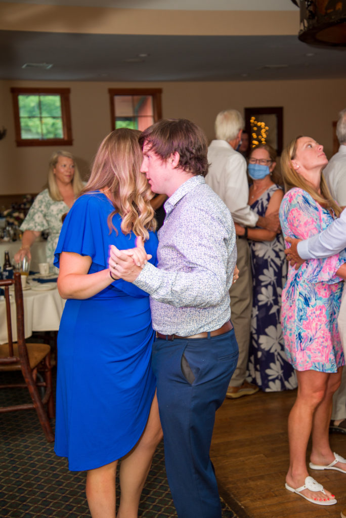guests dancing at Woodstock Inn Brewery Wedding