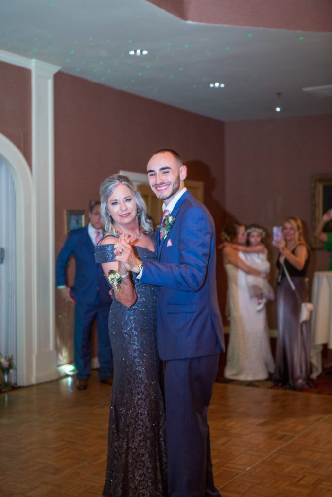 Groom dancing with his mom