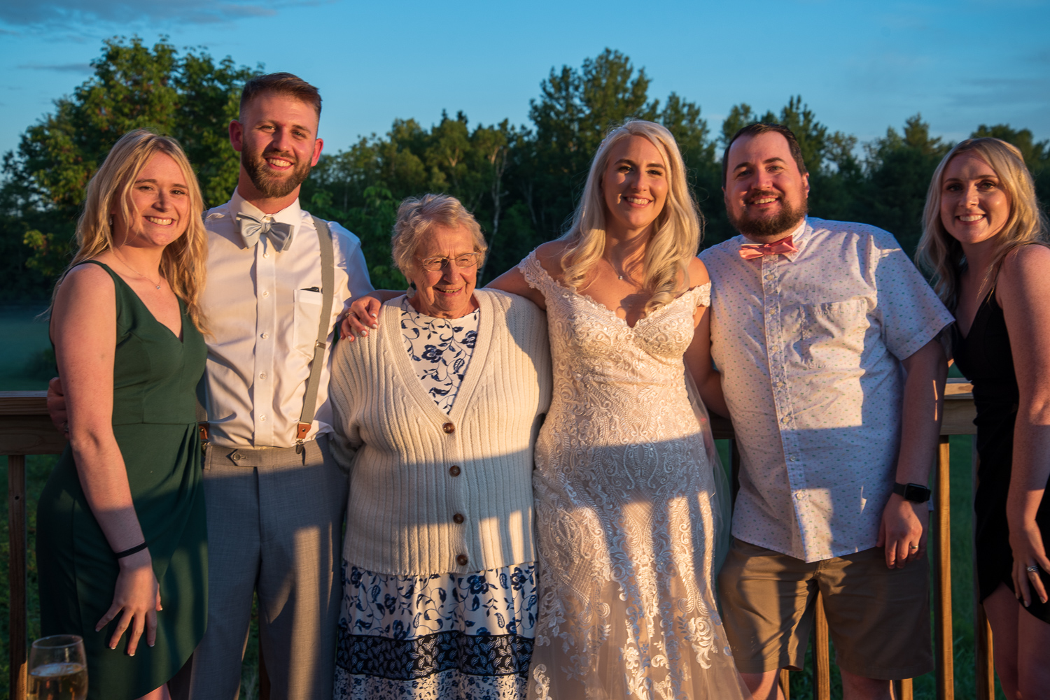 bride with her cousins and grandma at the perfect day 